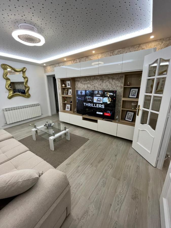 Apartamentos C&E Haro Dış mekan fotoğraf